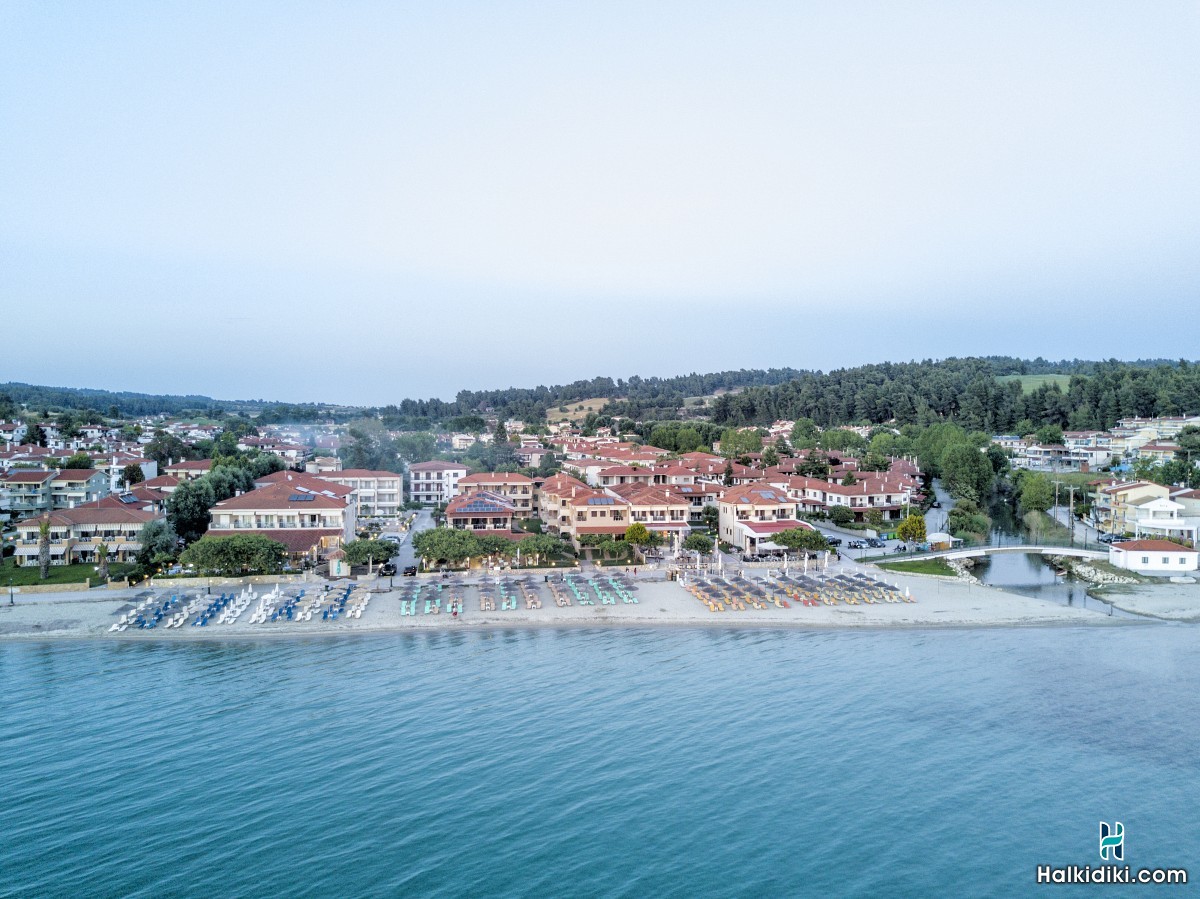 Alkioni By The Sea, 