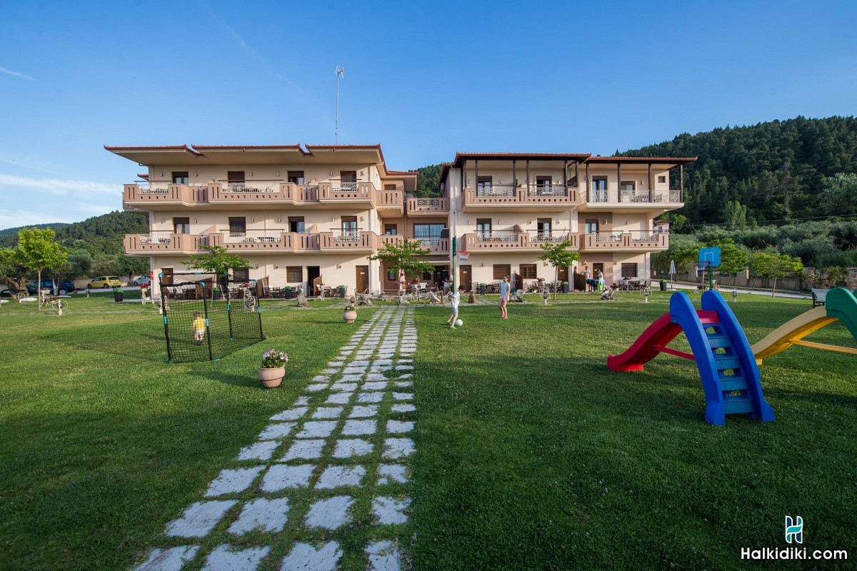 Aroma Hotel, Exteriors