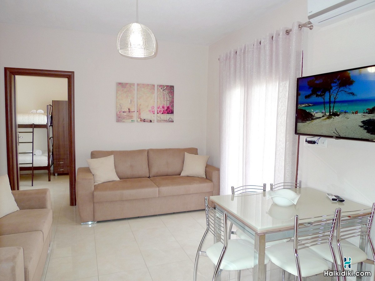 Elea Garden, Interiors