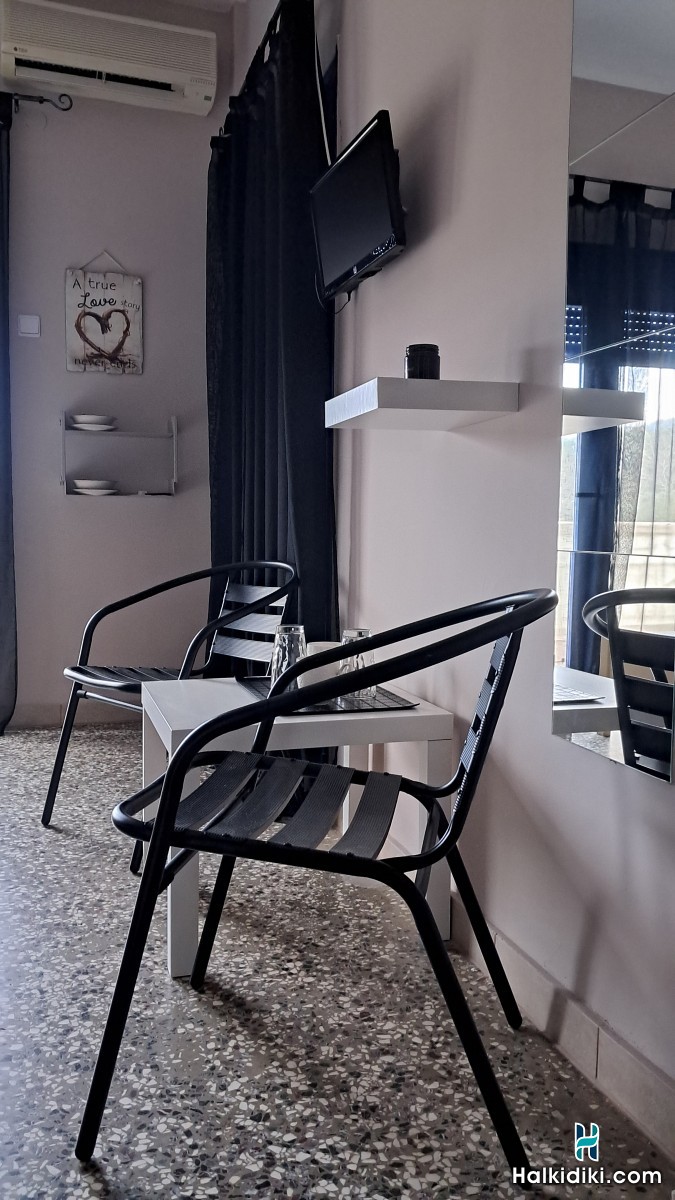 Meerithic ROKKA ROOMS, Twin Room