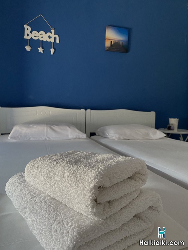 Meerithic ROKKA ROOMS, Twin Room