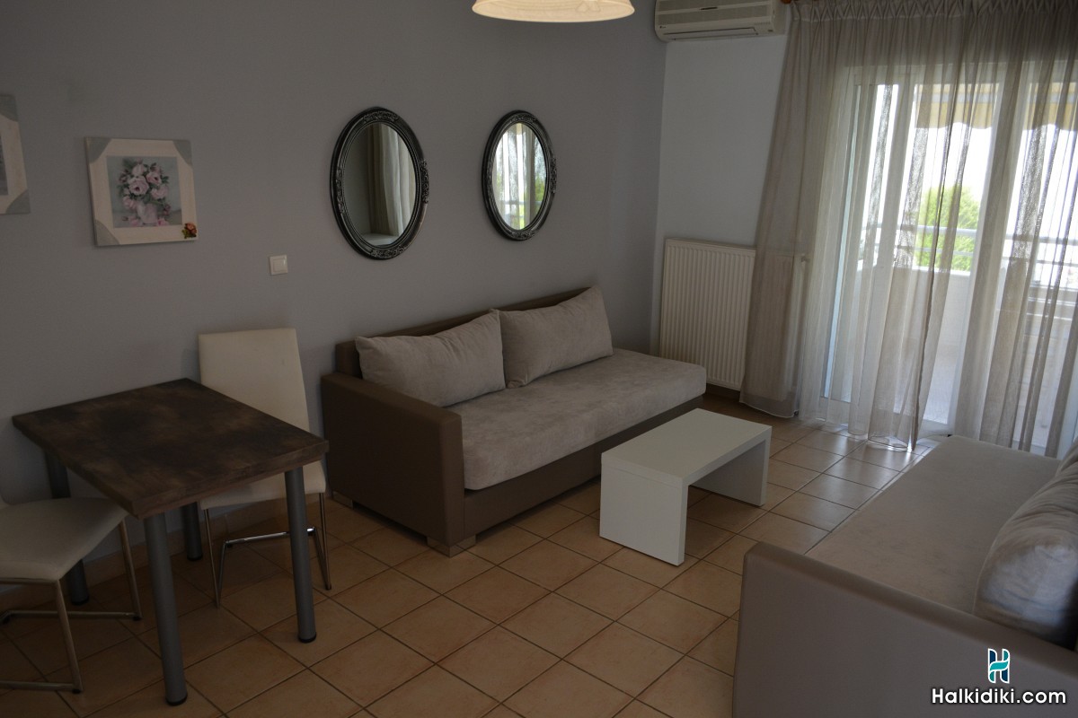 Michelmar Studios & Apartments, Apartments