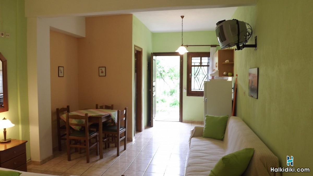 Pefka Studios & Apartments, Studios